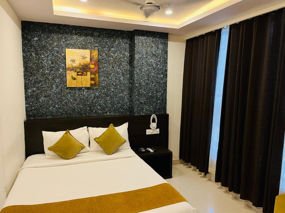 The Porch Inn Hotel/Service Apartments Бангалор Екстериор снимка