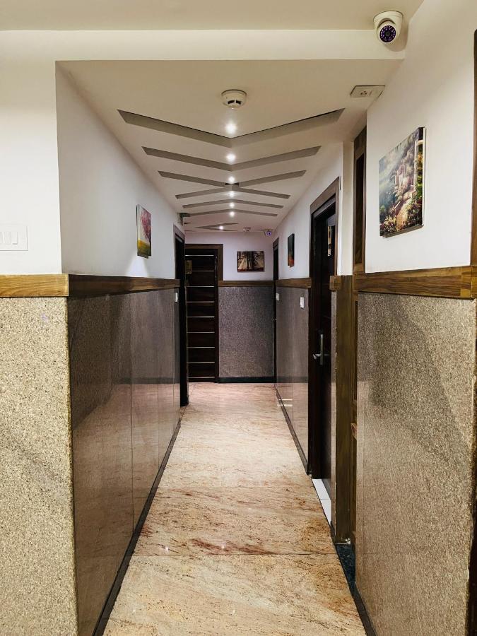 The Porch Inn Hotel/Service Apartments Бангалор Екстериор снимка