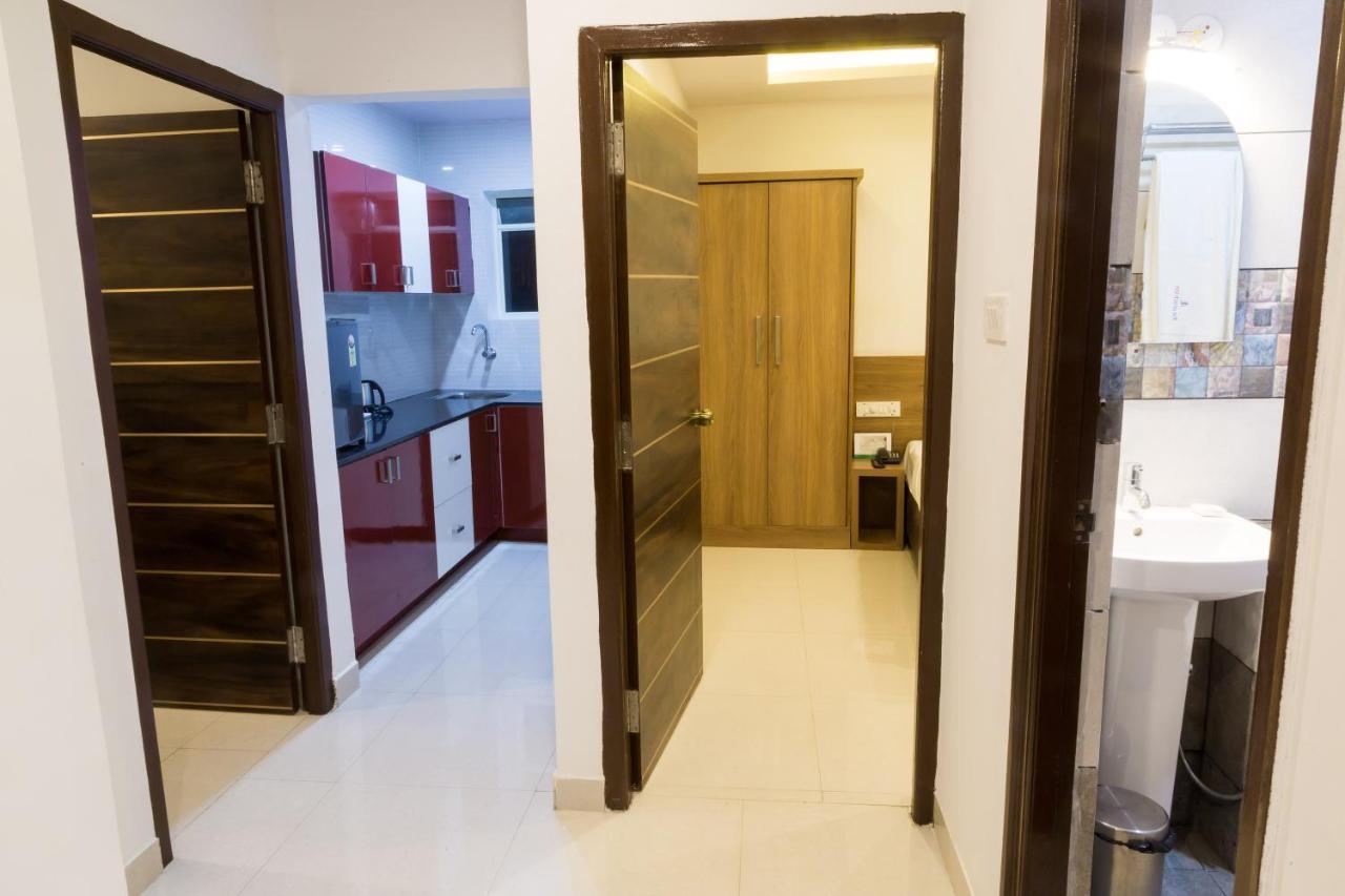 The Porch Inn Hotel/Service Apartments Бангалор Екстериор снимка