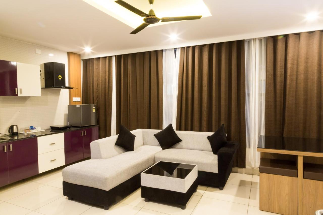 The Porch Inn Hotel/Service Apartments Бангалор Екстериор снимка